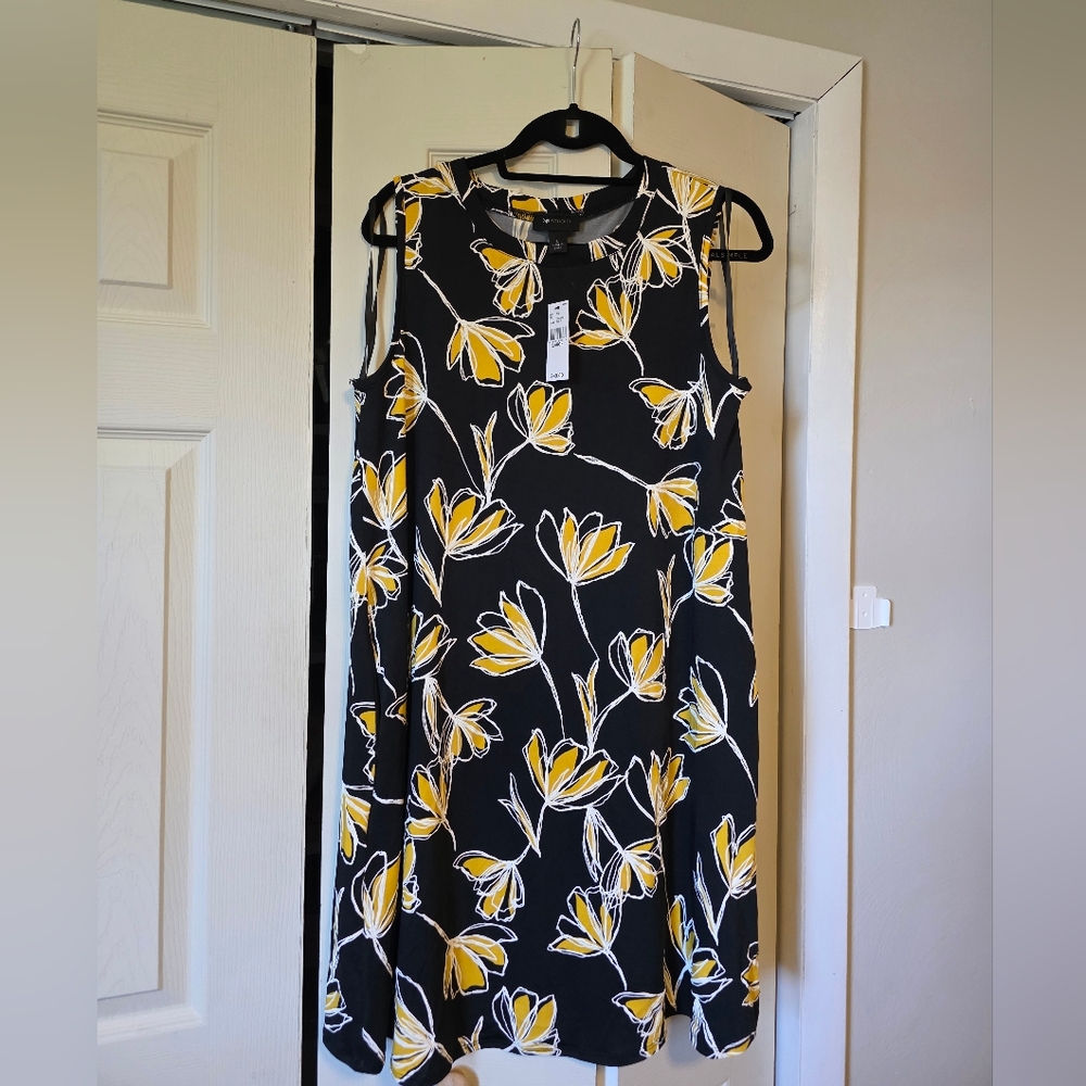 AB Studio Black Dress with Yellow Floral Design Size Large